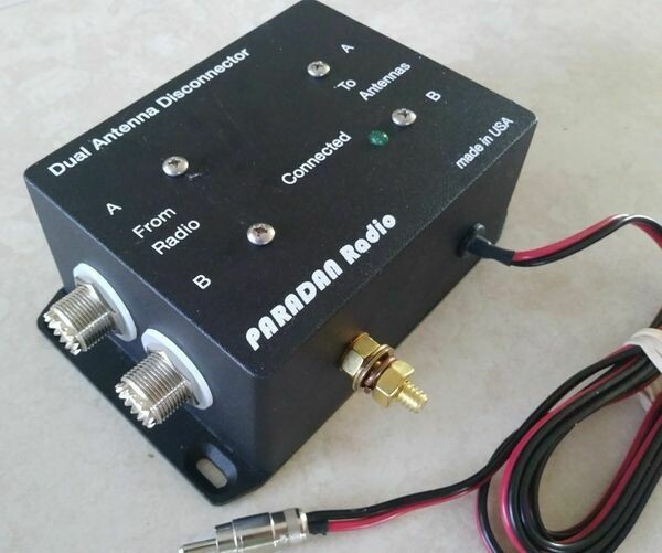 PARADAN DUAL ANTENNA DISCONNECTOR
