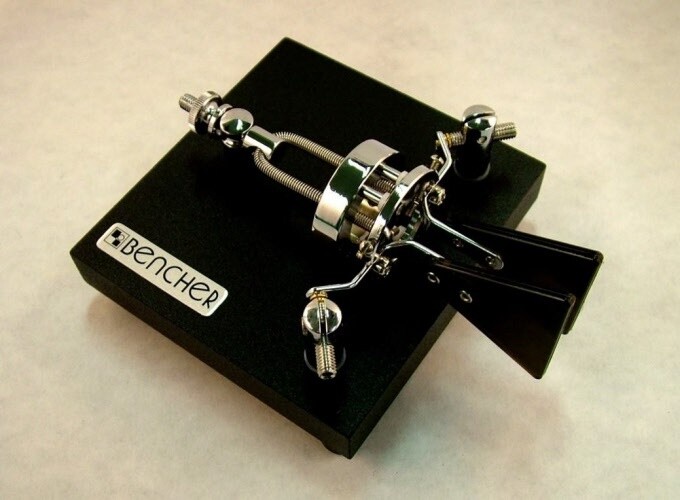 BENCHER ST-1 BLACK SINGLE LEVER PADDLE