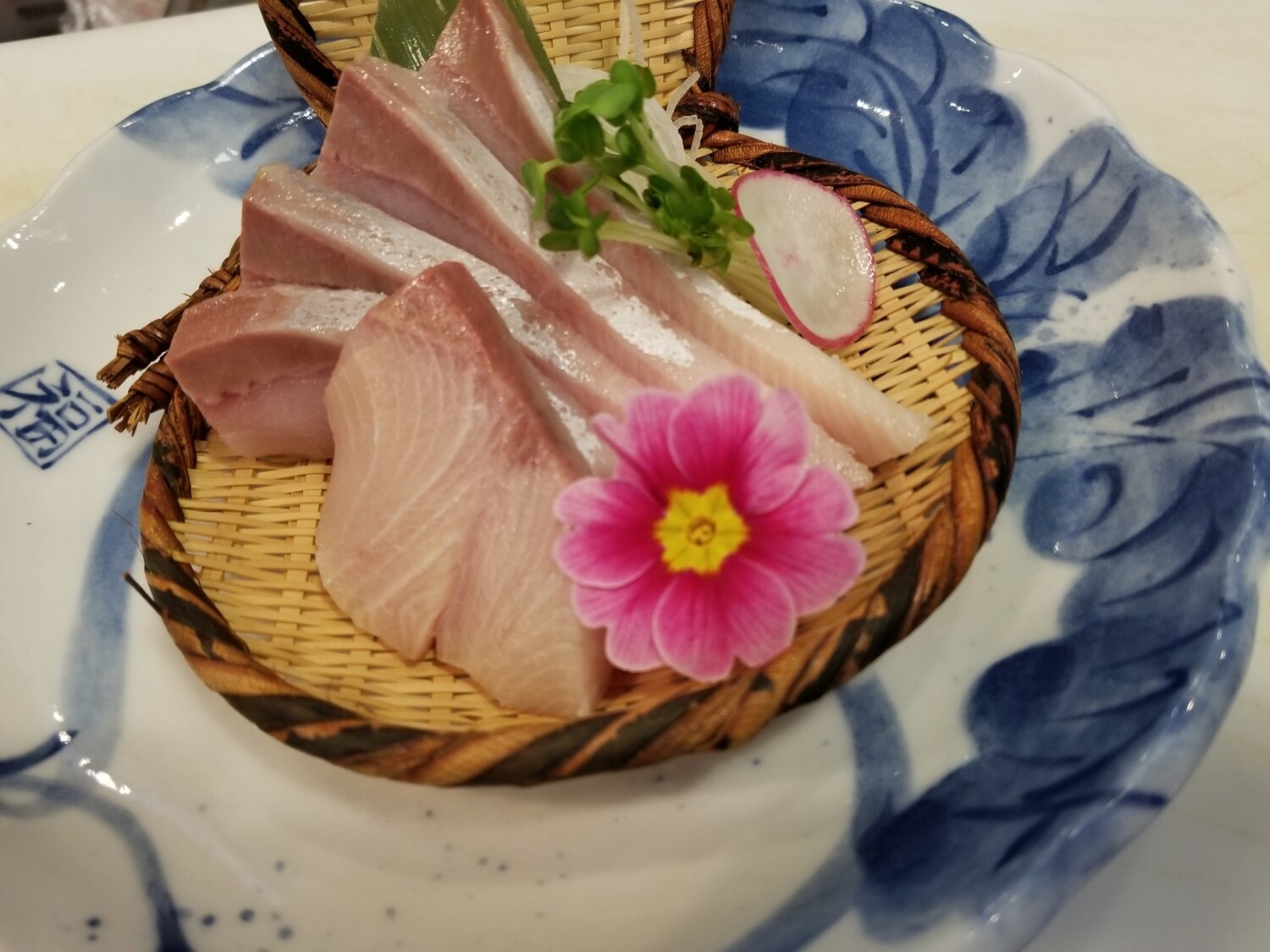 Hamachi Sashimi