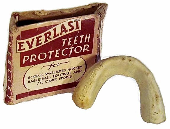 1920-30’s Everlast Teeth Protector in the Original Box