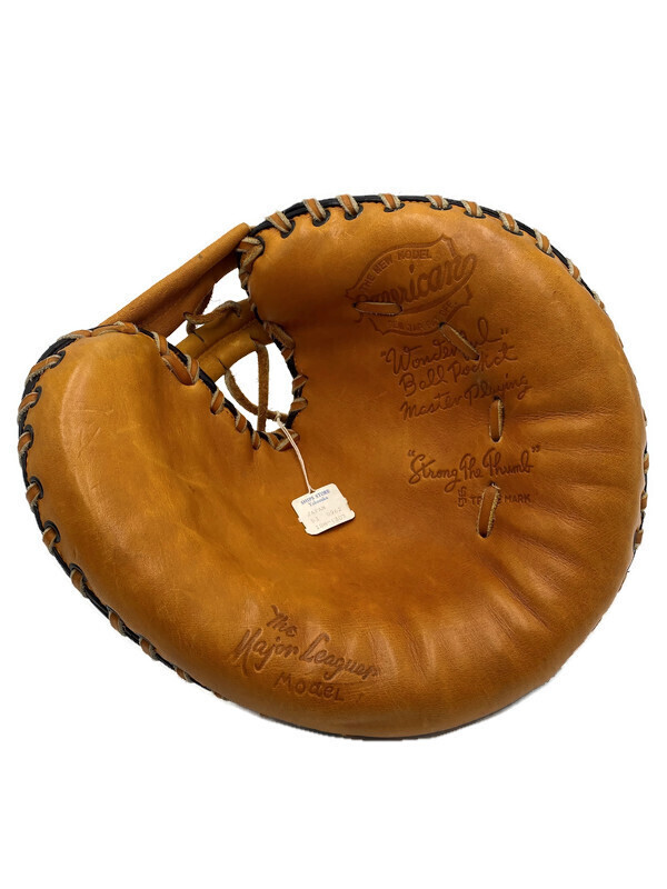 Outstanding MINT 1940’s Baseball Catcher’s Mitt from Japan