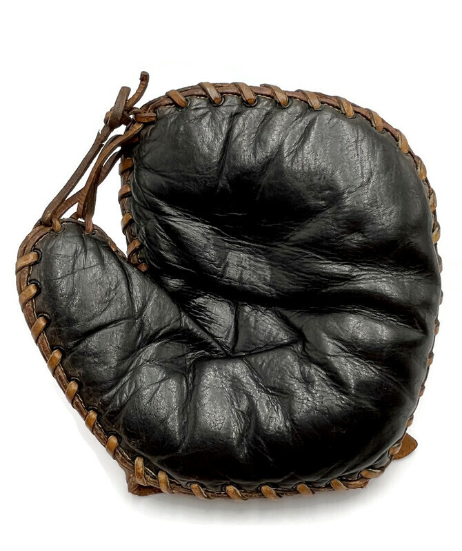1910’s D&amp;M Baseman&#39;s Mitt with Decker Patent Back