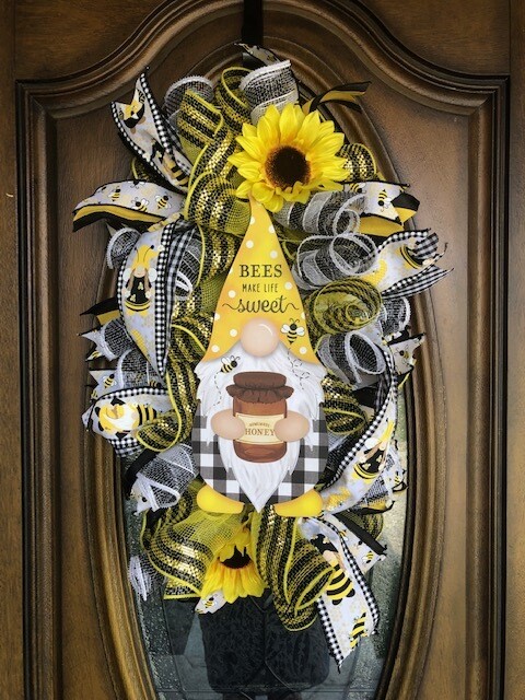 Bee Wreath *July 23rd @ 12pm