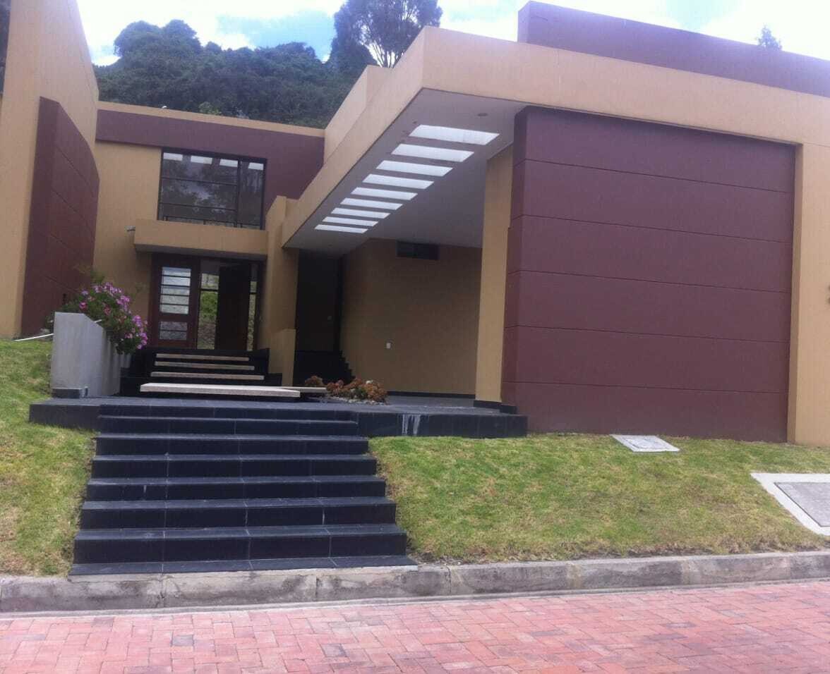 ARRIENDO HEMOSA CASA EN CONDOMINIO CHIA