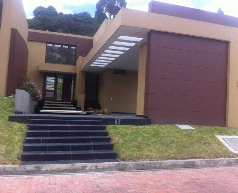 ARRIENDO HEMOSA CASA EN CONDOMINIO CHIA