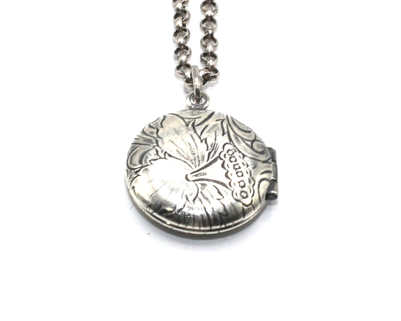 LOCKET SMALL ROUND Silver with Paris Flower Etch