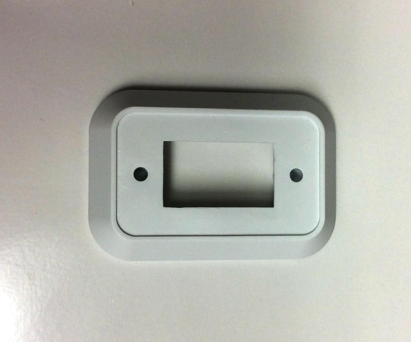 Wall Plate with Switch - White/White Single