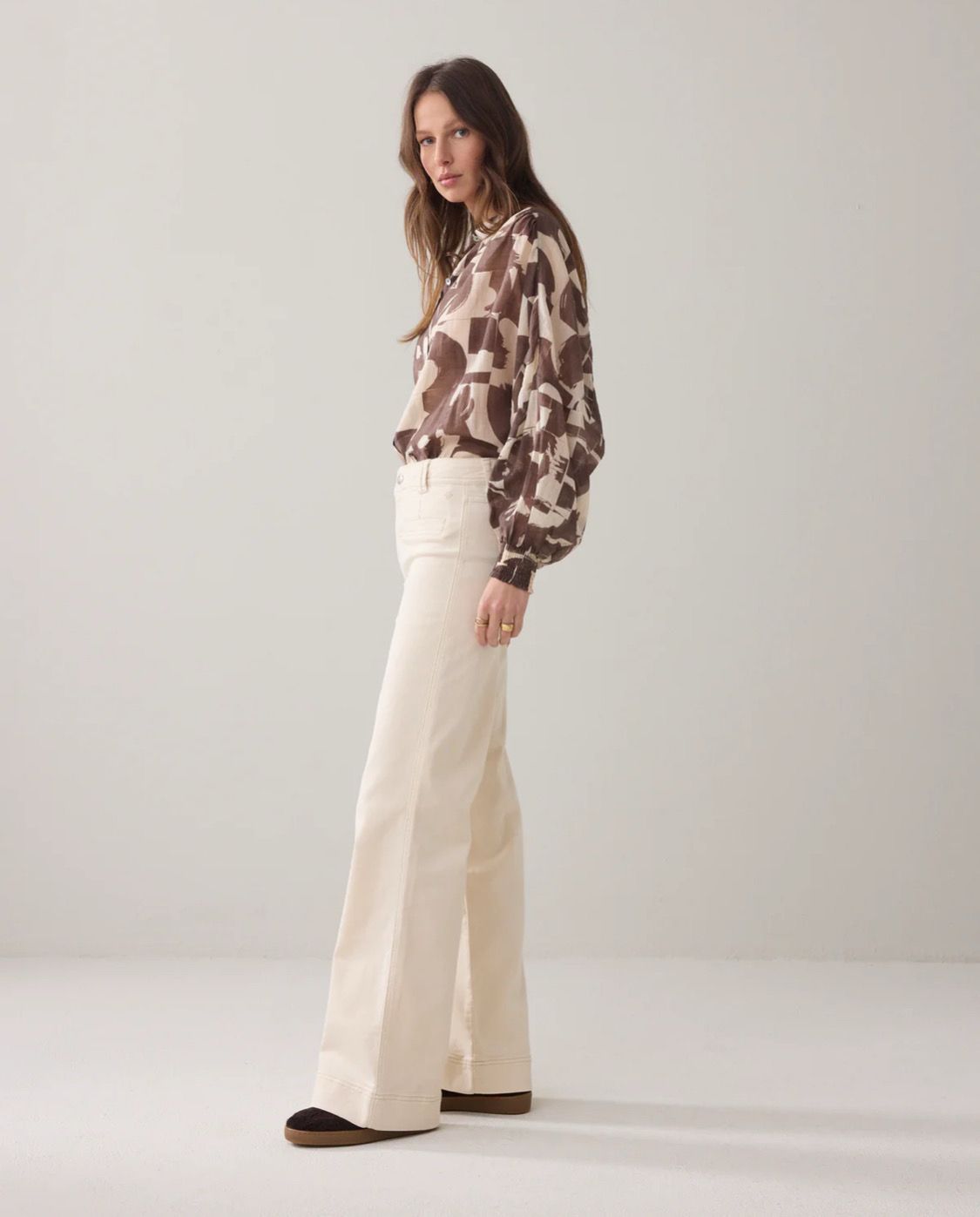 Flared High waisted Trousers