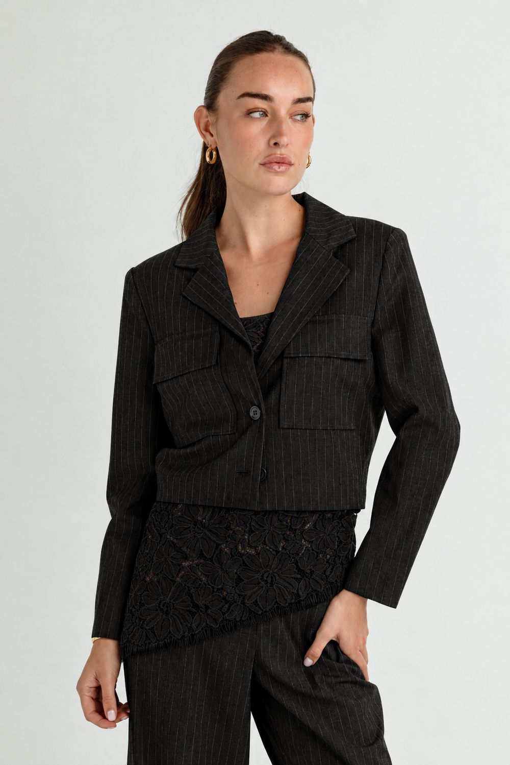 Azula Cropped Blazer Azula Cropped Blazer