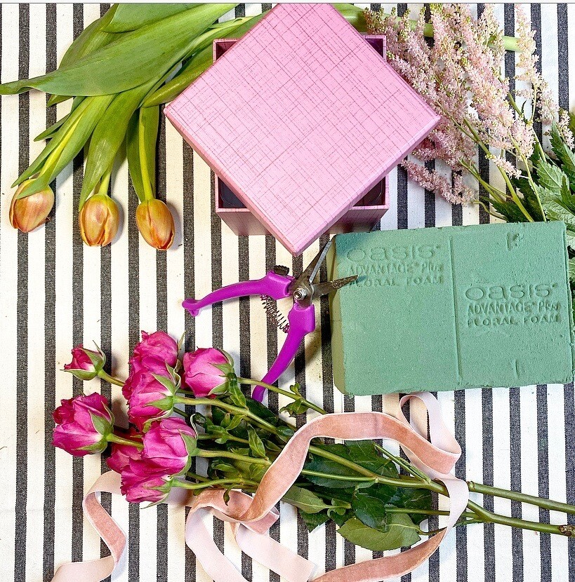 DIY FLORAL ARRANGEMENT
