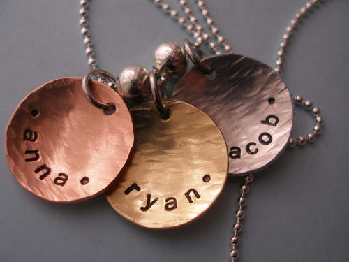 Medium bowl-shaped tags