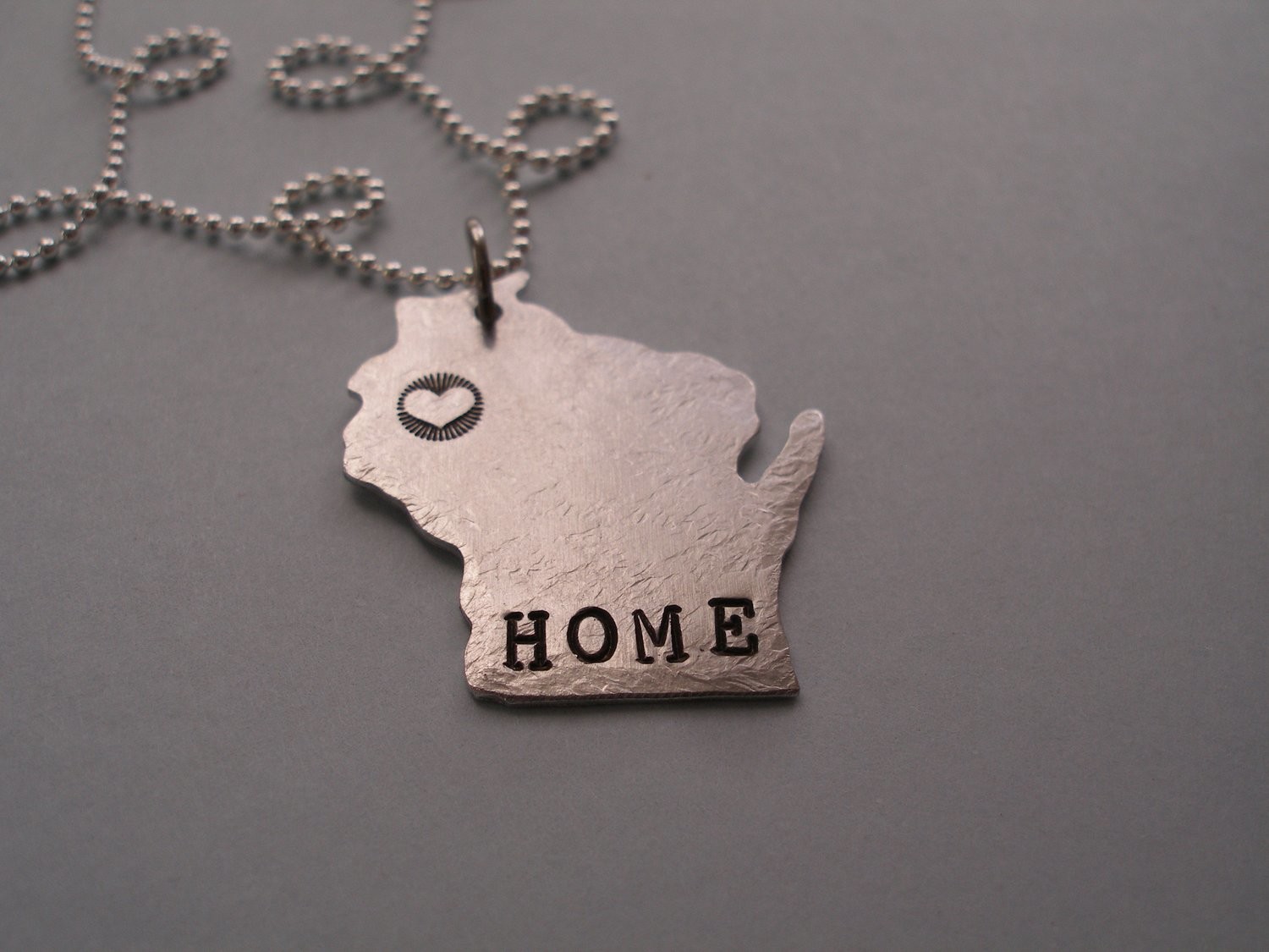 Wisconsin state pendant with *your home* location