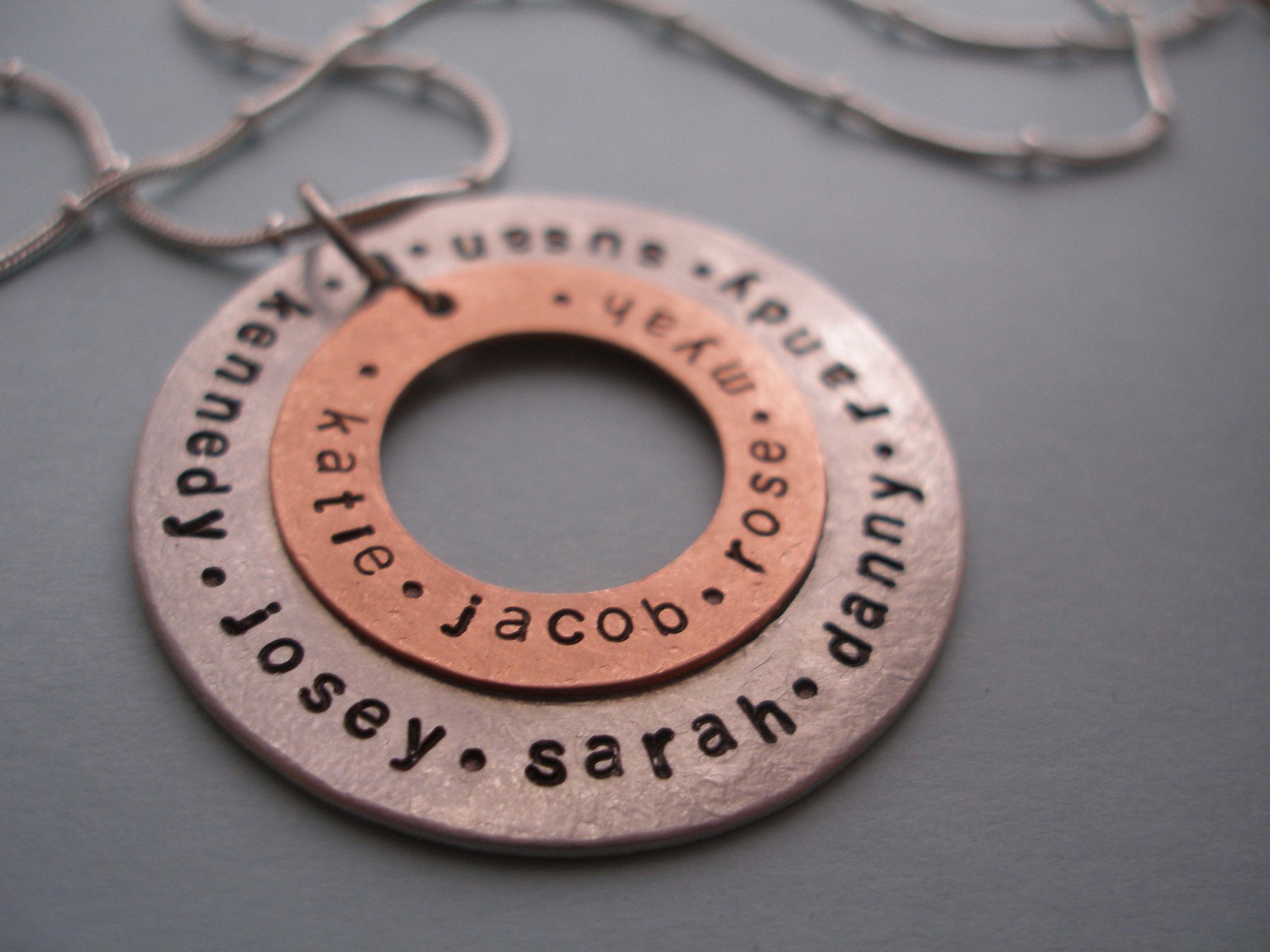 1 1/2&quot; multi name pendant