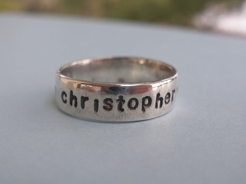size 8 sterling silver ring