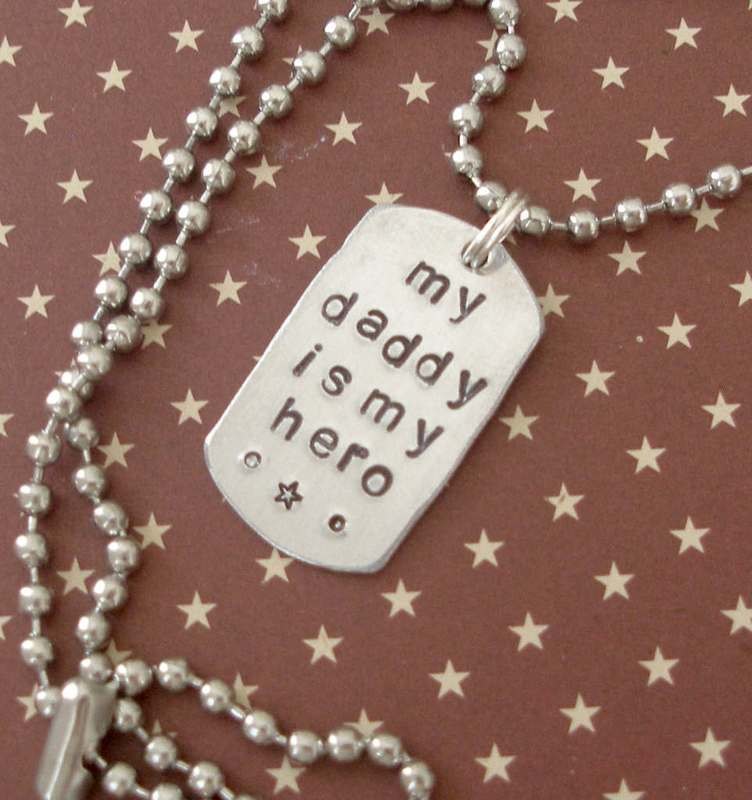 miniature dog tag/ my daddy is my hero