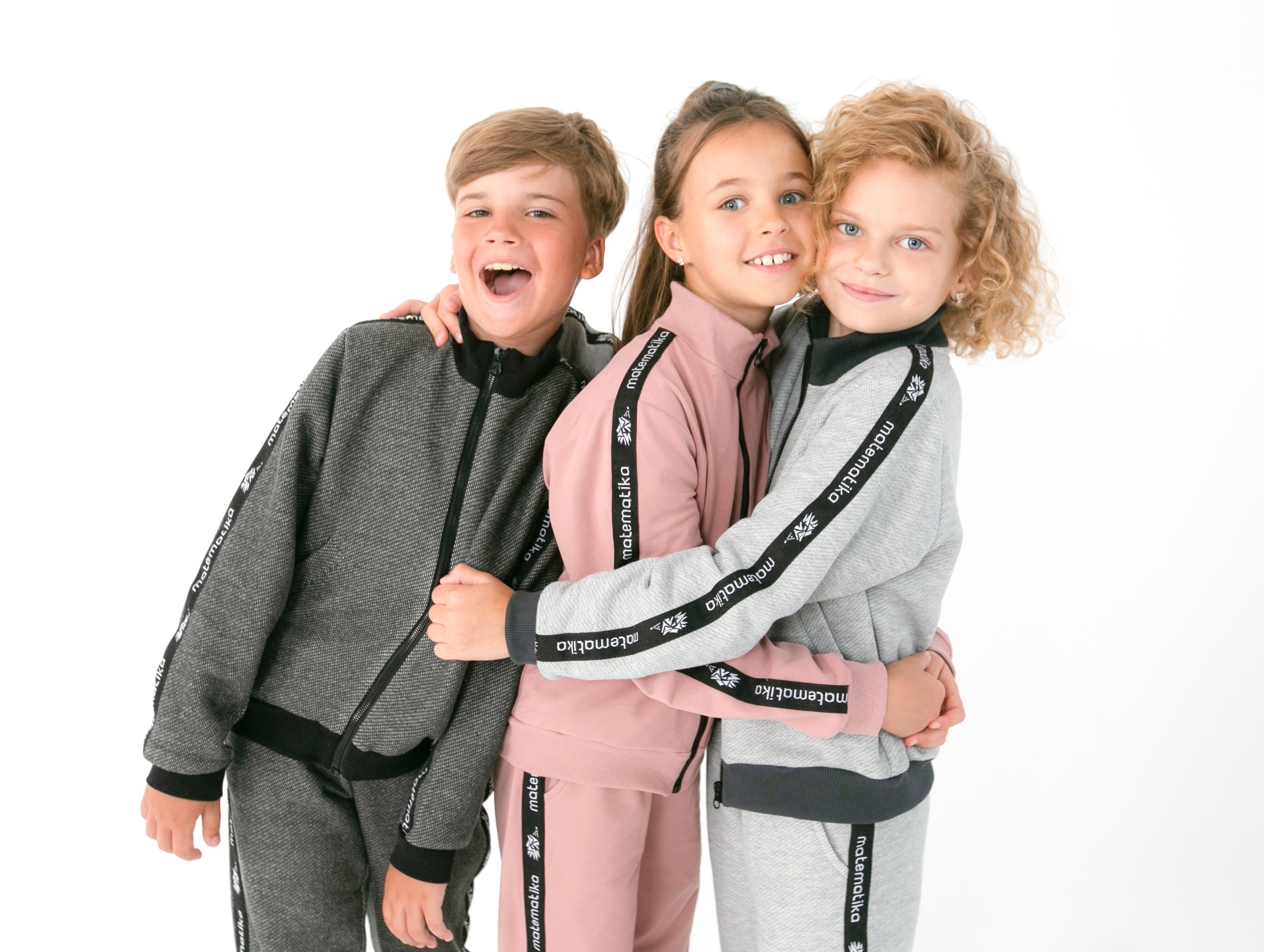 Детский спортивный костюм Lacoste sj8246