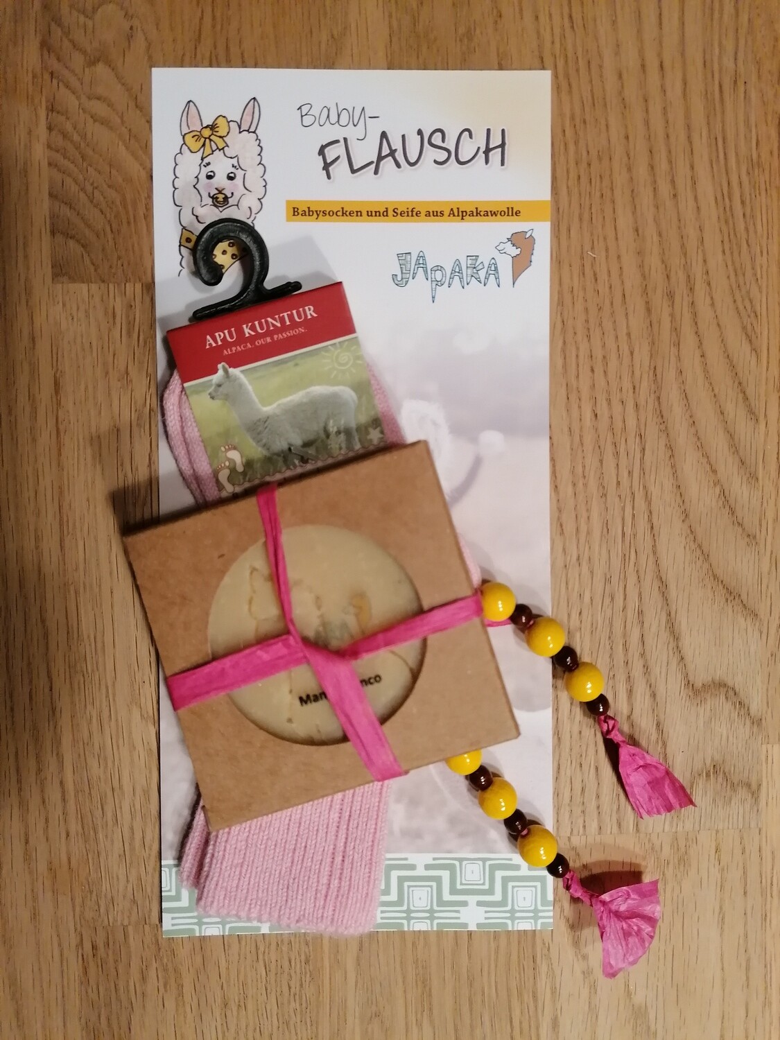 "Babyflausch" - Babysocken und Seife aus Alpakawolle