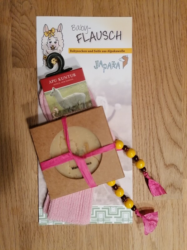 "Babyflausch" - Babysocken und Seife aus Alpakawolle