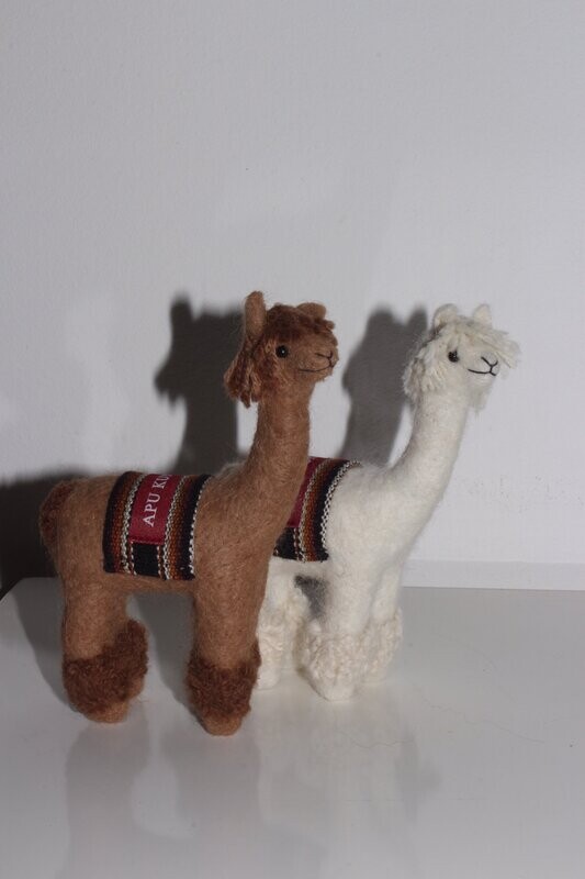 Alpaka Stofftier Rassi - ecru