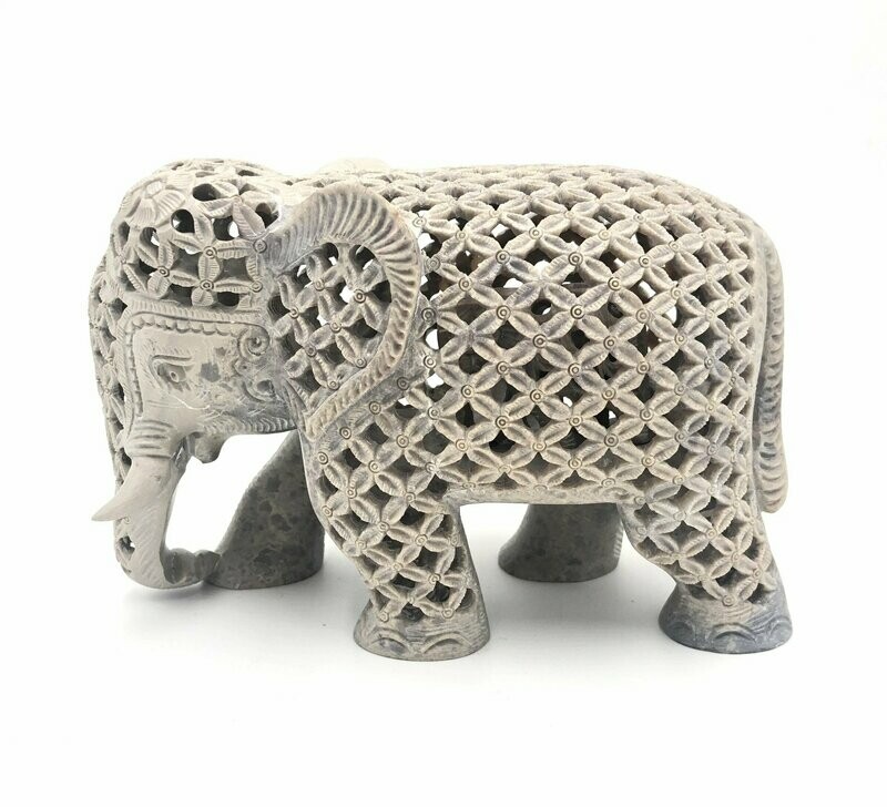 Oma Elefant - klein | Grandma Elephant - small Oma Elefant - klein | Grandma Elephant - small