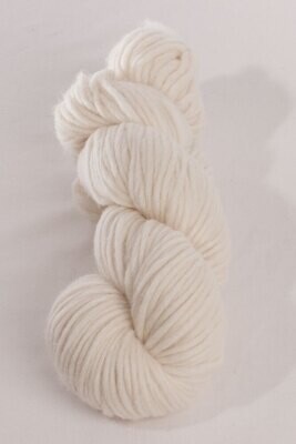 Custom Woolen Mills - Prairie Lopi - Natural White - Col. 01