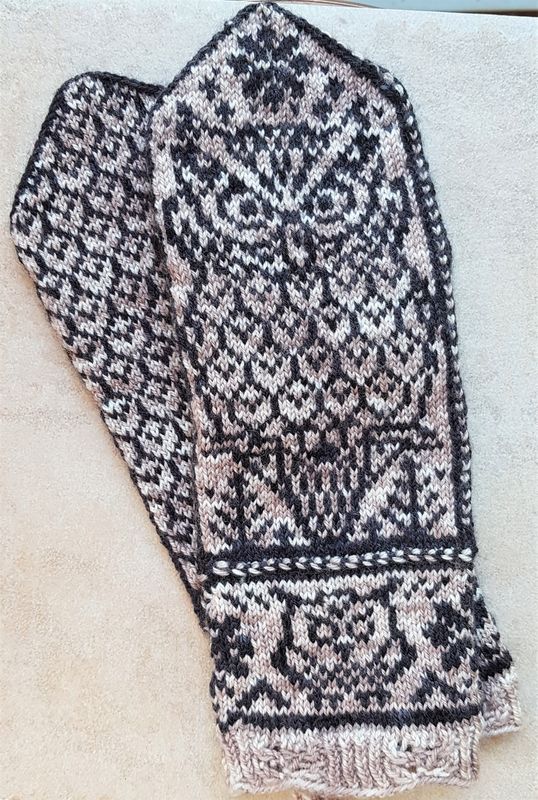 Owl Mitten Kit - Lily Respair