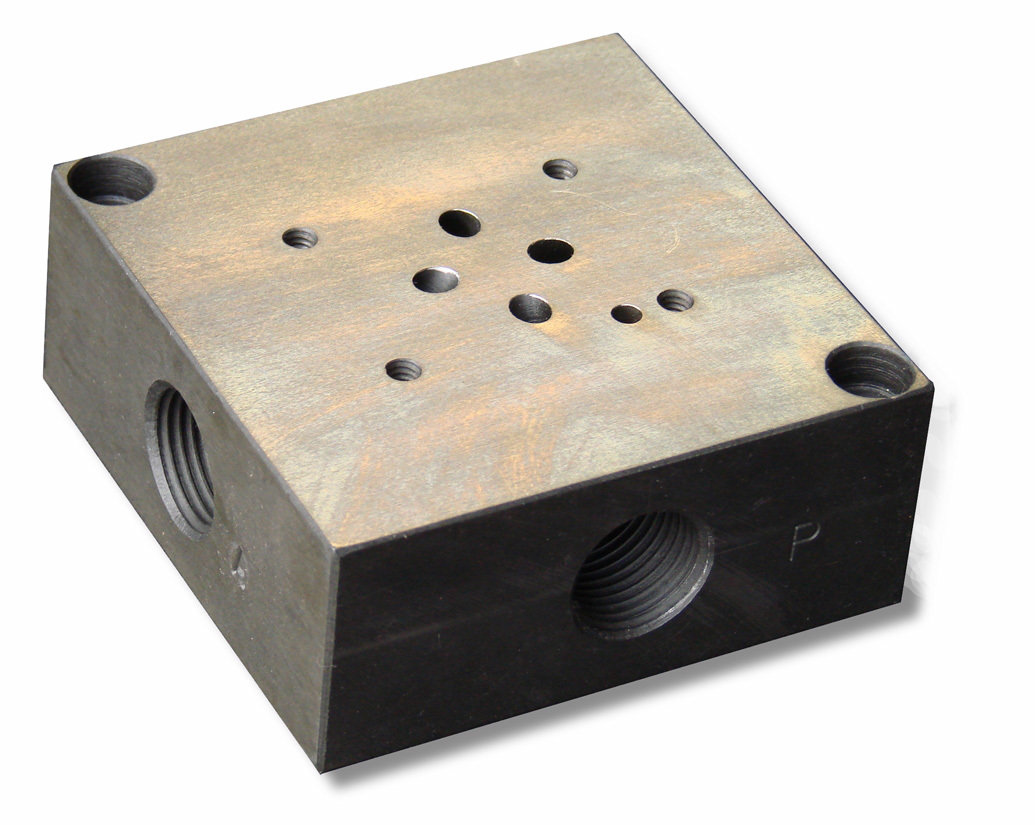 D03 Subplate NPT Ports