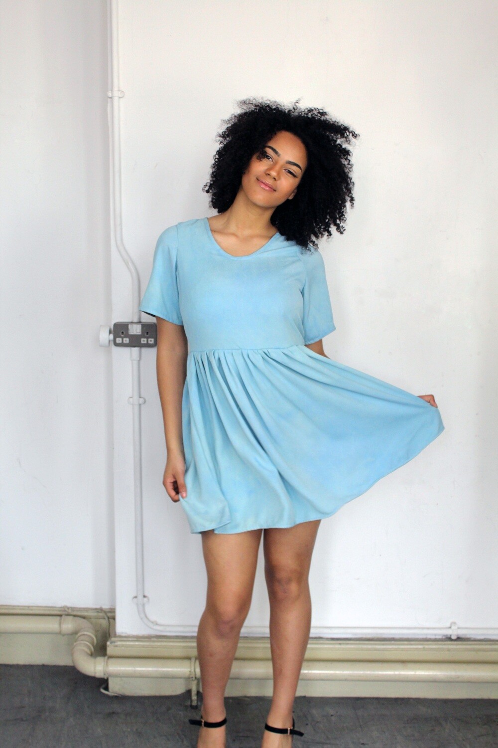 Miranda - V-Neck Dress