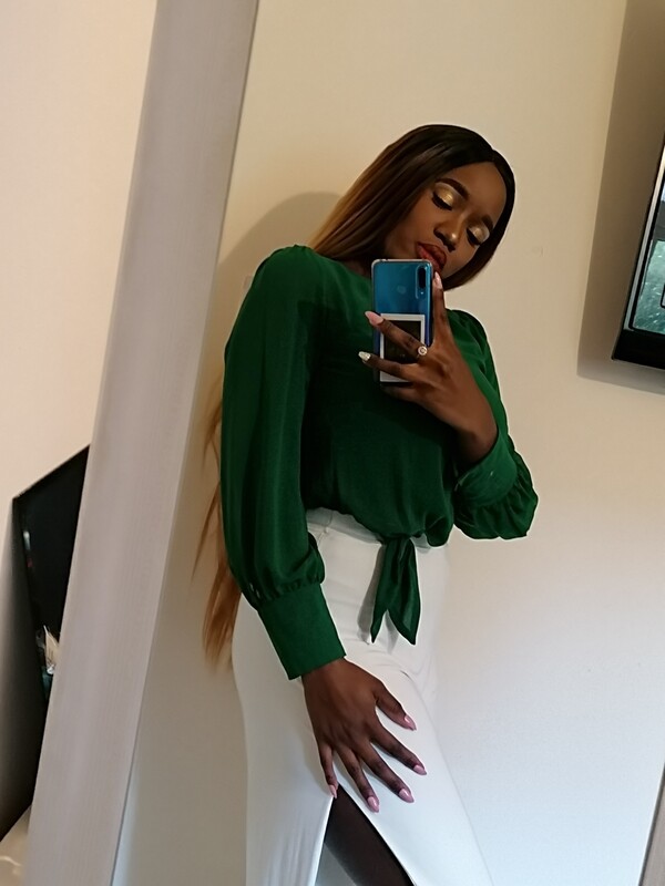 Zoe - Knot Blouse