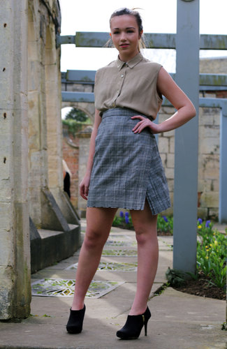Jenna - High Collar Top, Size: 12