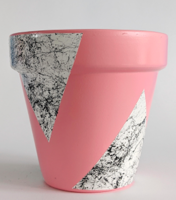 Splattered Triangles Planter – Pink HOME