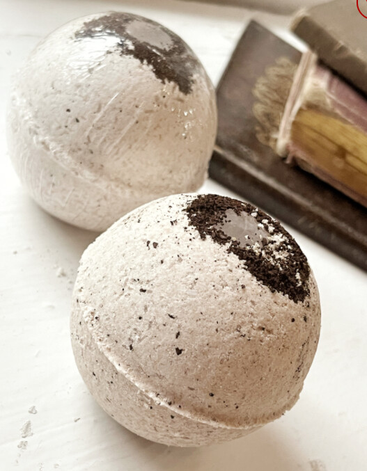 Crystal Quartz &amp; Coffee Bath Bombs - Beauty