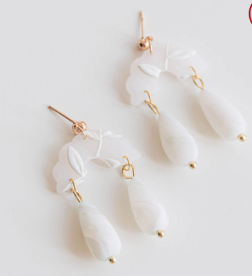 Foliage Arc Earrings in Frost White - Jewellery