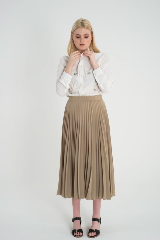 Adian - Blouse With Embroidered Roses