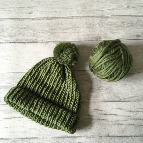 Nina - Knitted Bobble Hat