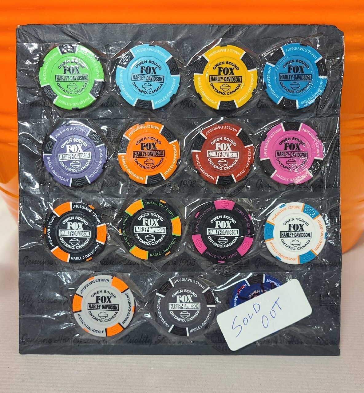 Gifts &amp; Collectibles - 6 Fox H-D Poker Chips for $10 - 14 Different Colours