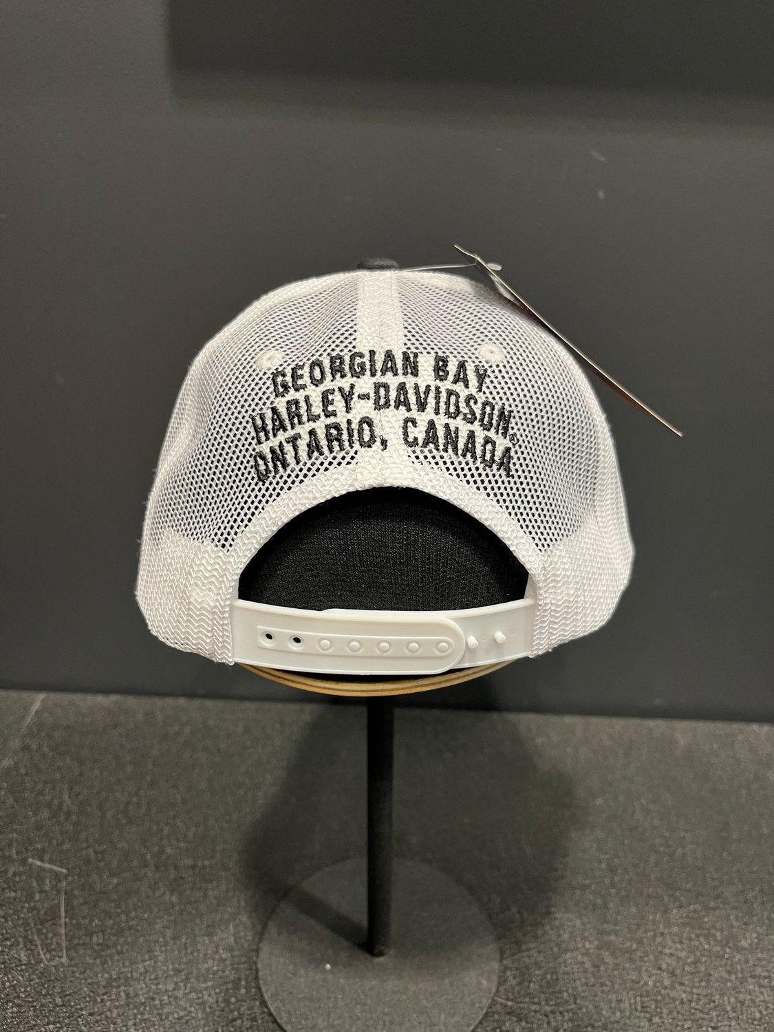 Apparel - Men's Dark Grit Snapback Cap