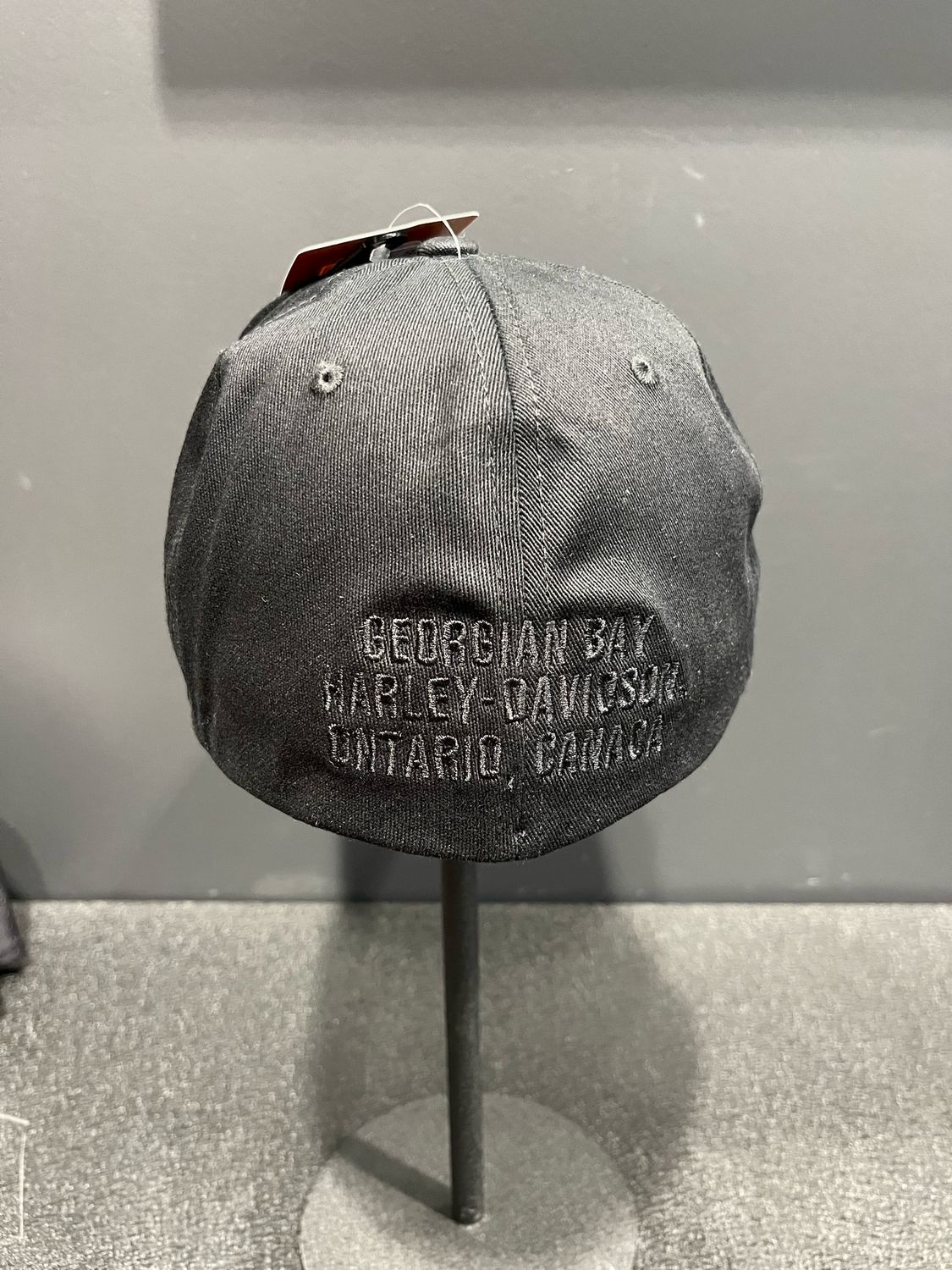 Apparel - Men's Mo Black Stretch fit Cap