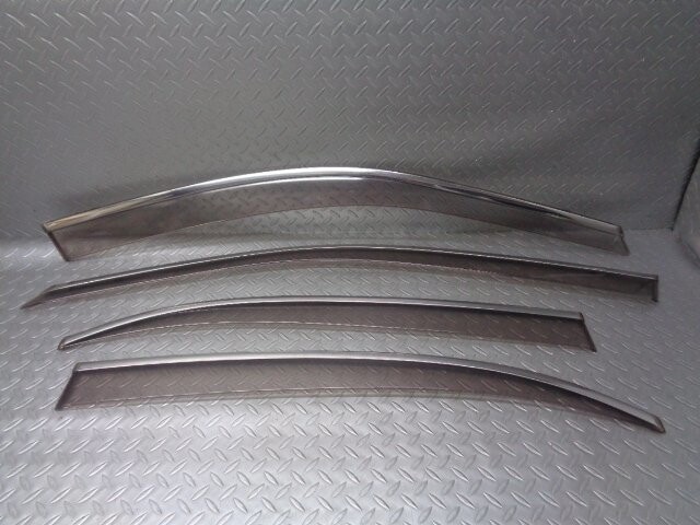 Toyota Crown Majesta UZS186 Door Visor Set