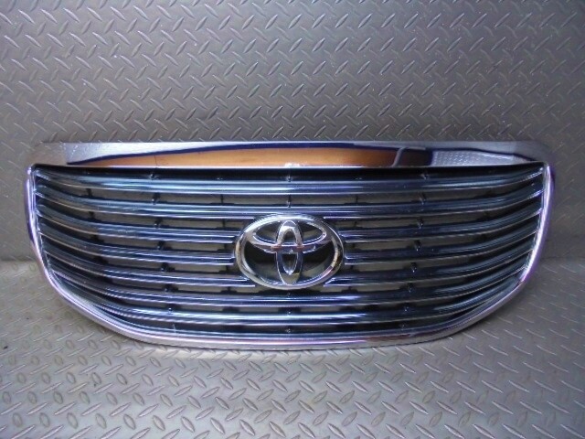 Toyota Crown Majesta UZS186 Front Grille