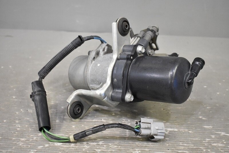 Toyota Crown Majesta UZS186 Air Suspension Compressor