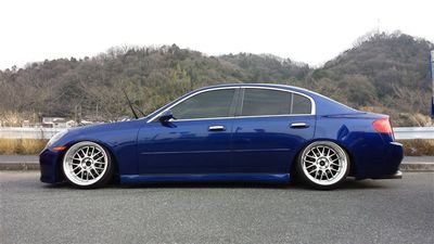 Nissan Skyline V35 - Front Brake Rotors and Brake Pad Set