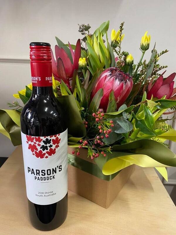 Shiraz and Blooms Box