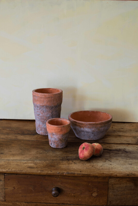 VESCE - Lot de 3 pots en terre cuite (Uniquement disponible à la location)