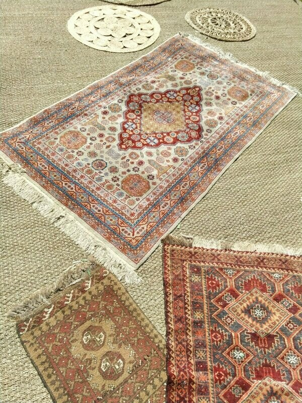 Tapis persan  Taille S (Uniquement à la location)