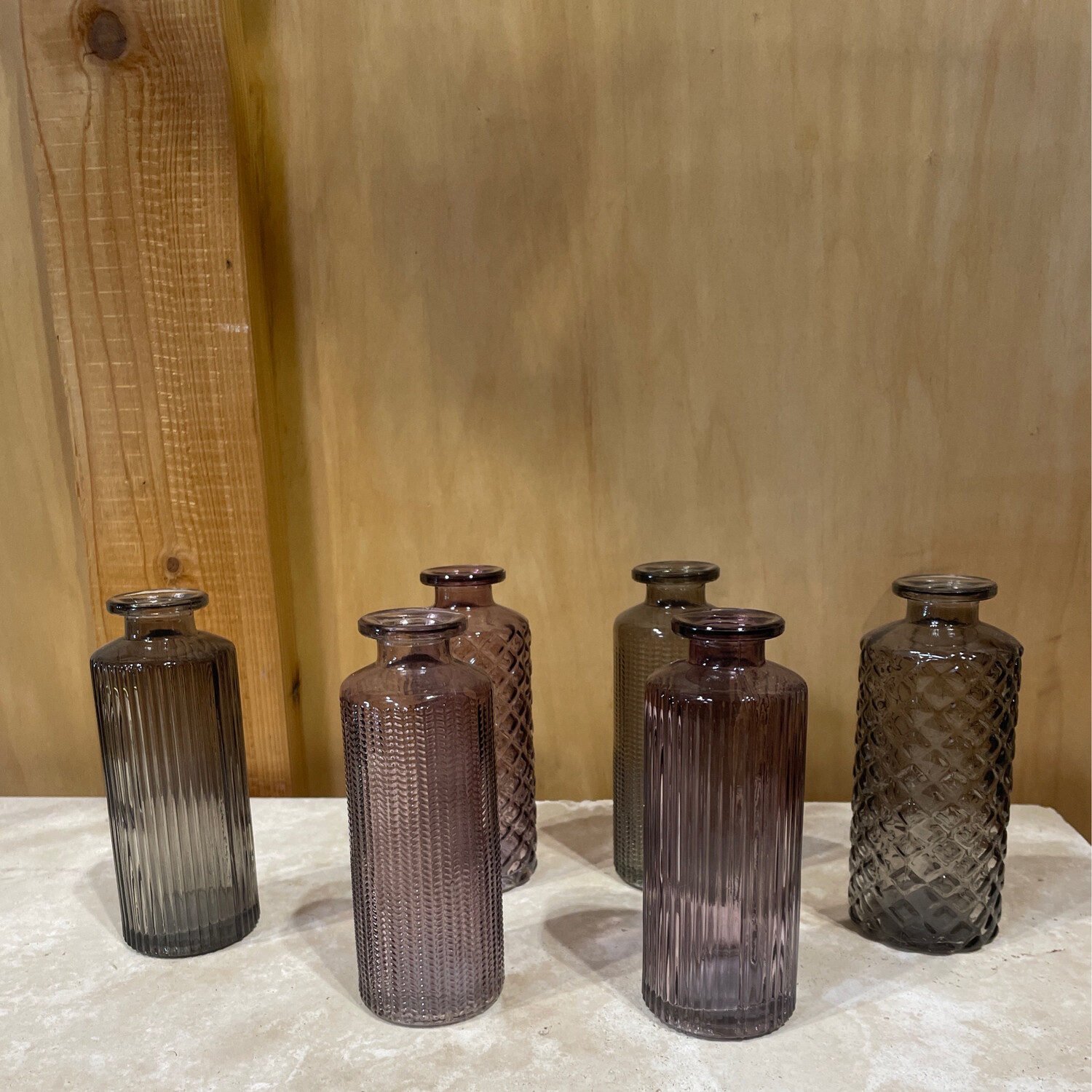 Sapona fumé rose et gris  - flacons dépareillés en verre ciselé