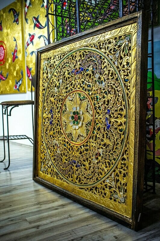 Holzrelief Pailetten Mandalas