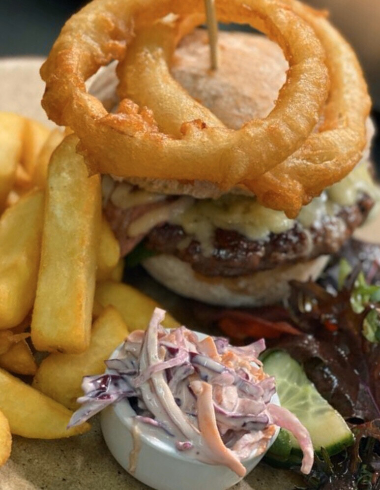 HAND PRESSED BEEF BURGER