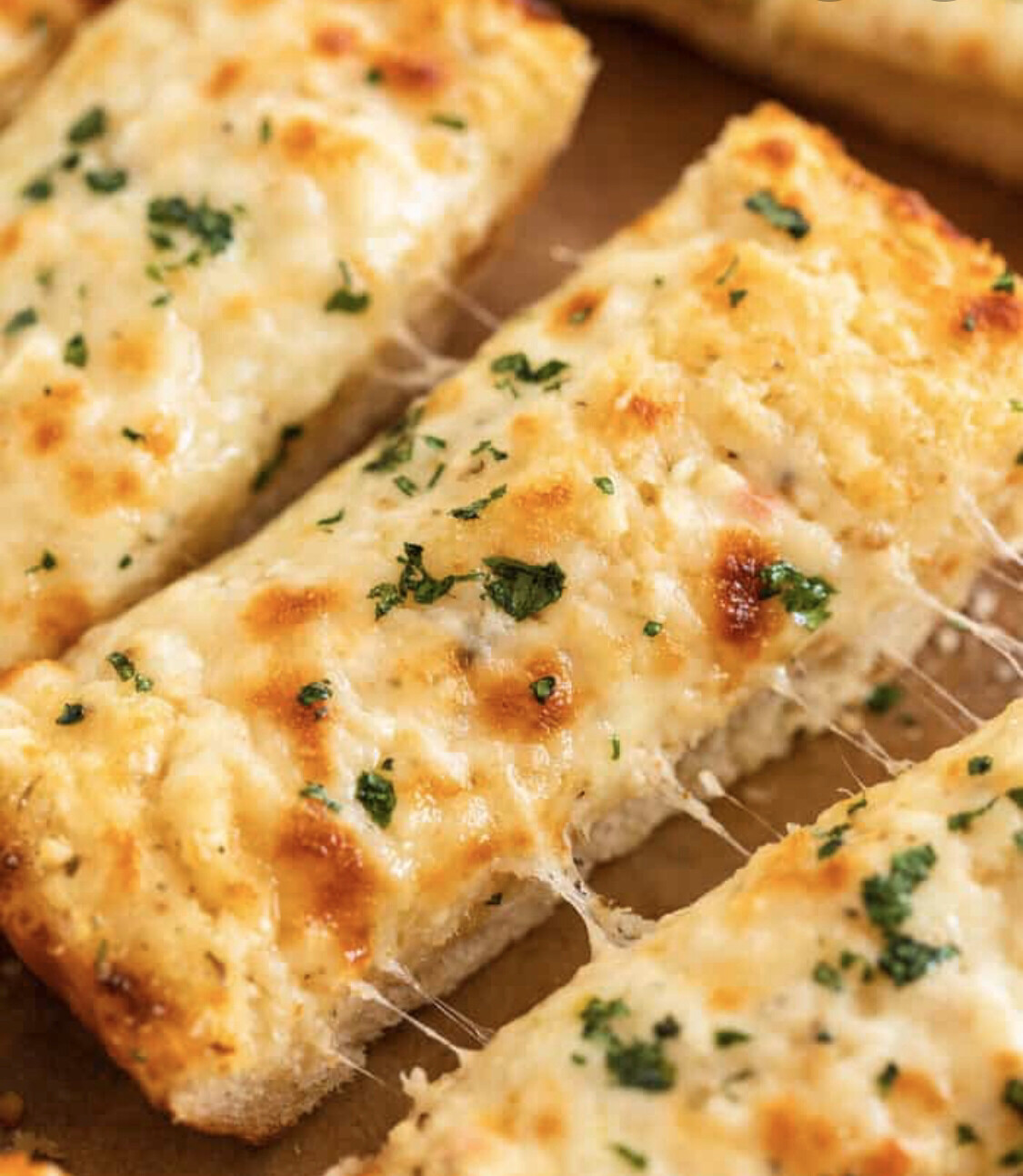 GARLIC BREAD W/CHEESE