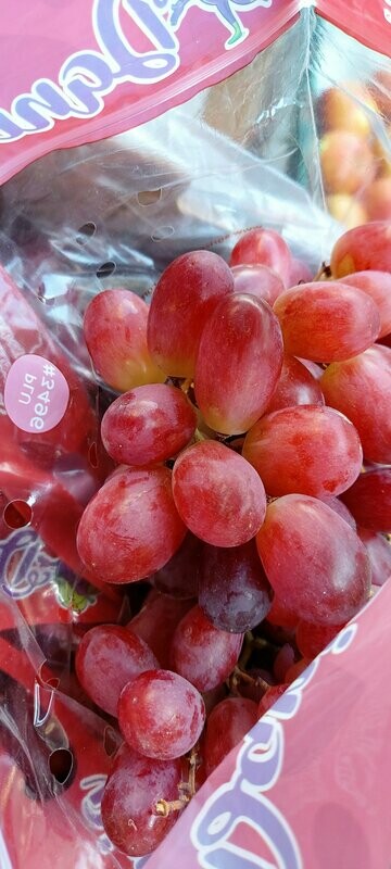 Red Seedless Grapes 500 g